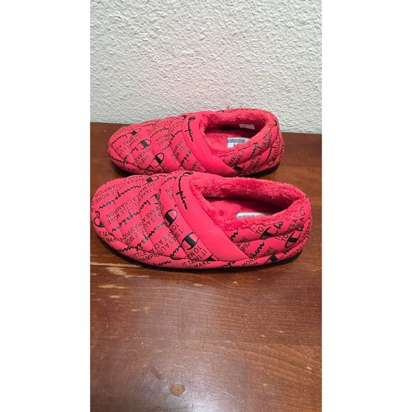 Champion Unisex Red & Black Graphic Slippers Warm Fleece Lining Unisex Size 7 - Picture 4 of 7
